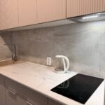 1-комнатная квартира посуточно в Пензе — балкон с видом на город